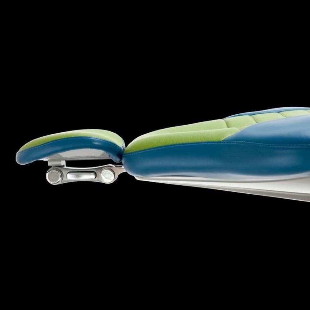 3900 Chair: Arctic Silver Powder Coat with Dual color Plush Upholstery: Inside-UL Brissa Apple Green,Outside - UL Pro Blueberry (Side View)