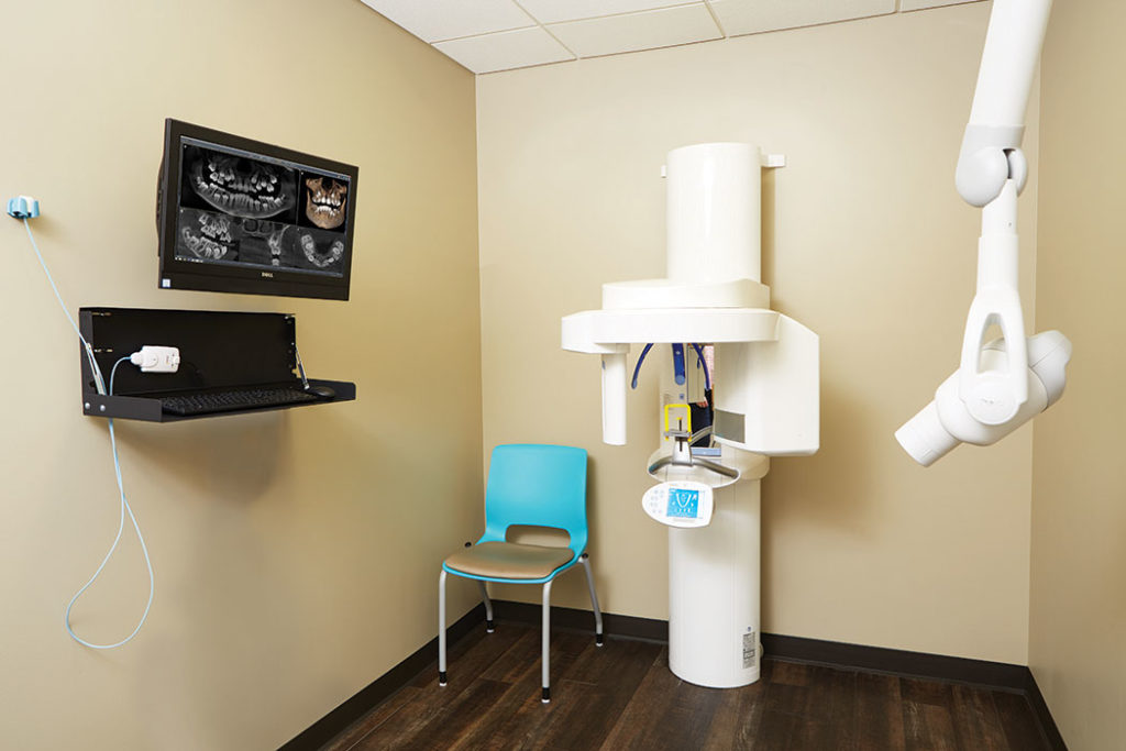 Imaging area with intraoral and extraoral imaging units.