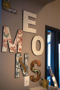 Wall decoration of Lemons Dental